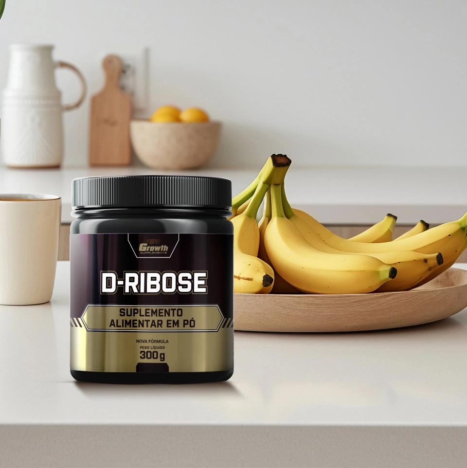 IMAGEM ILUSTRATIVA D-RIBOSE EM UMA MESA AO LADO DE UMA BANANA