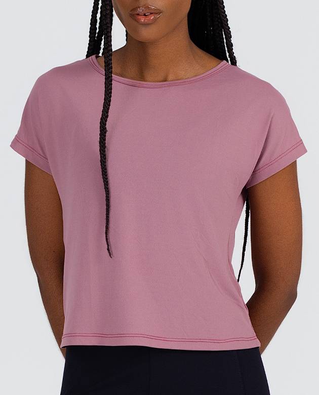 Camiseta Growth manga curta abertura costas rosa passion
