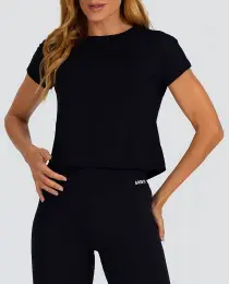 Camiseta Growth manga curta abertura costas preto
