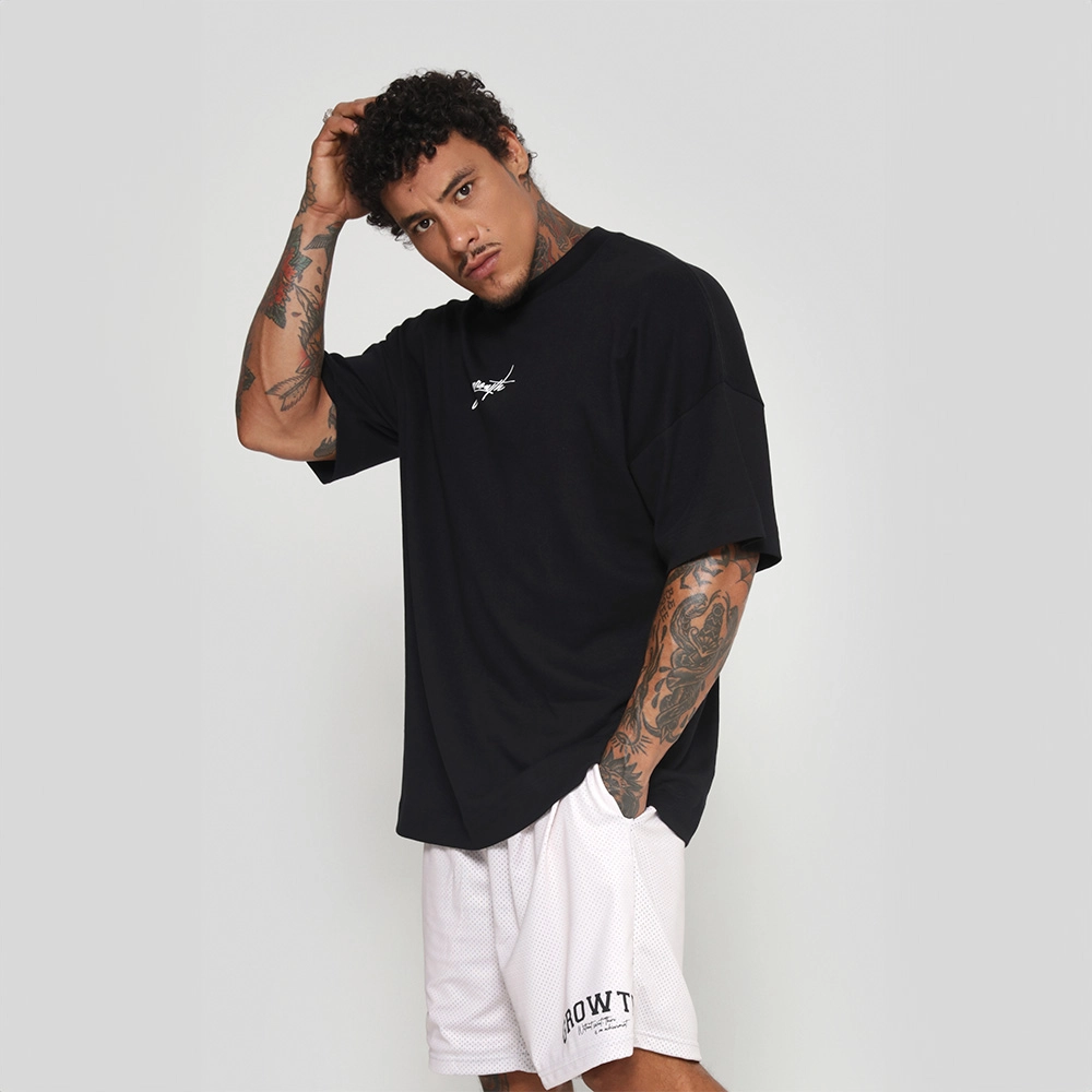 Camiseta Growth Oversized Manuscrito Preto