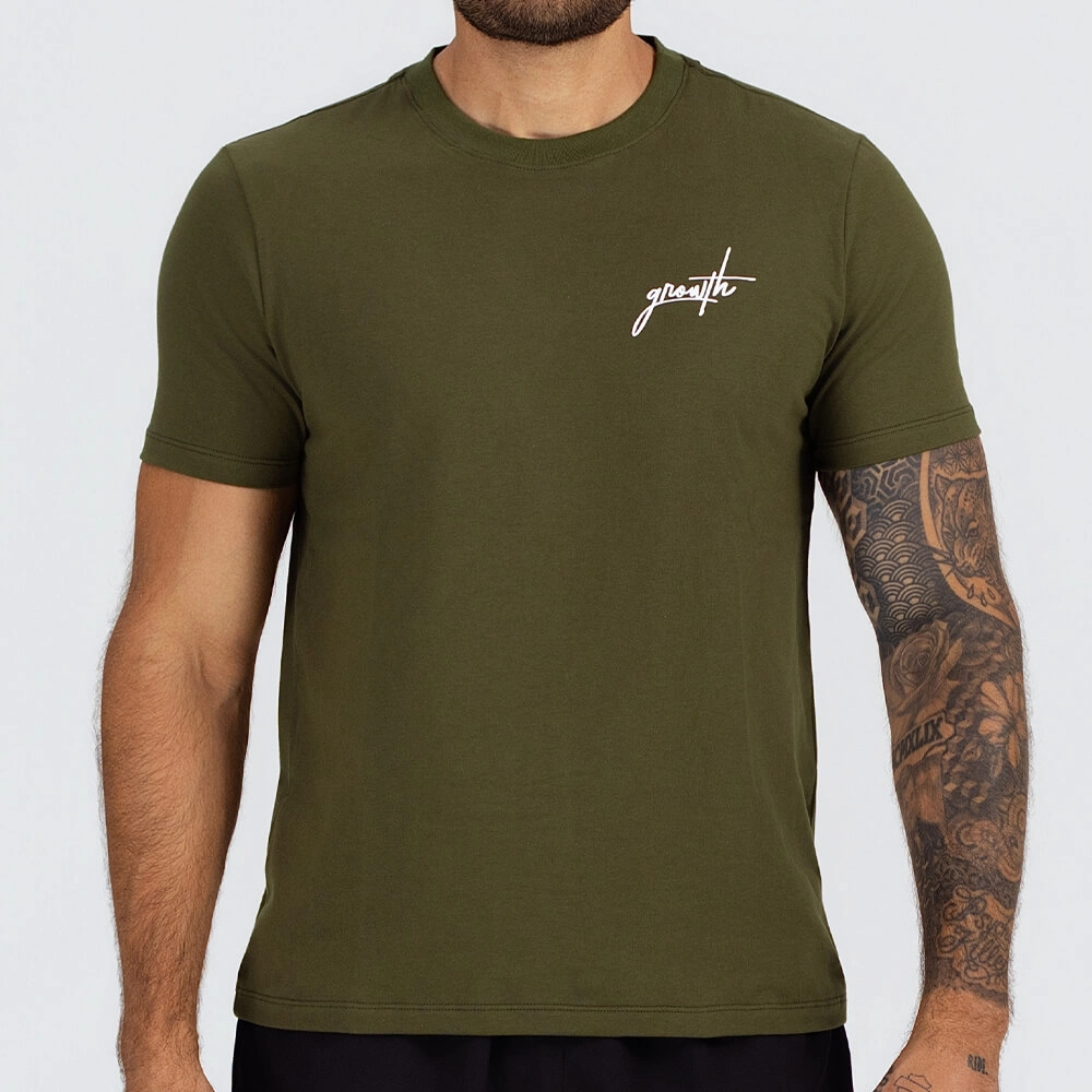 Camiseta Growth manga curta com silk logo verde militar
