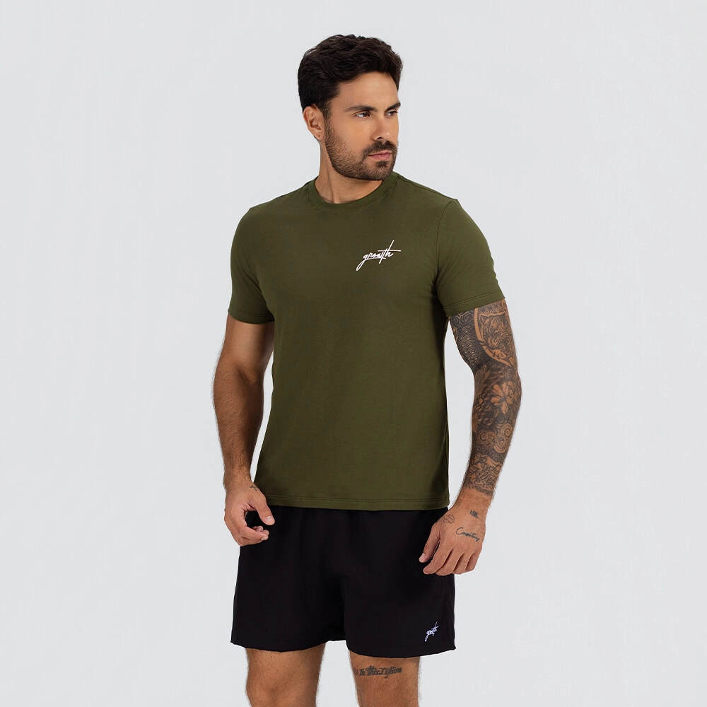Camiseta Growth manga curta com silk logo verde militar
