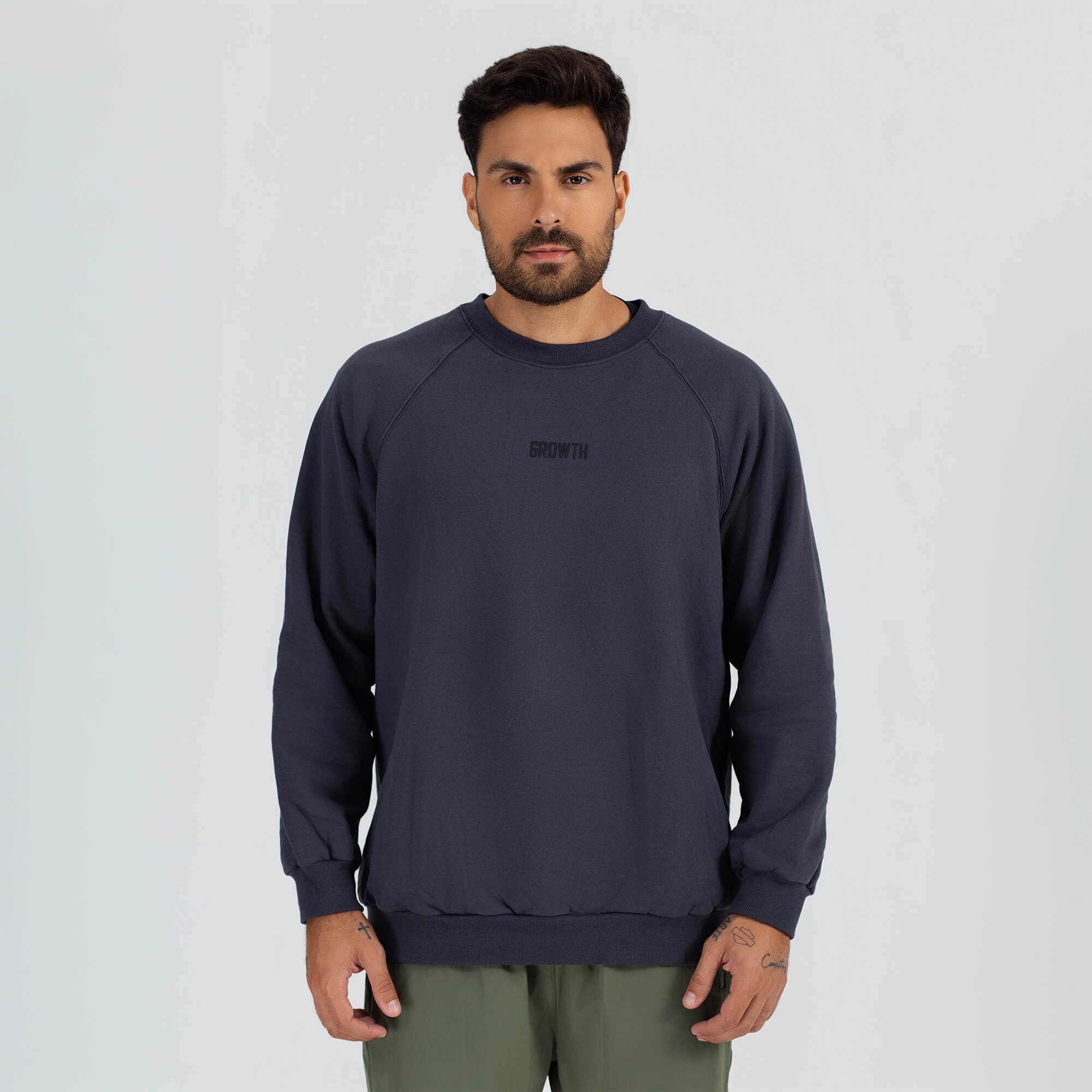 Moletom Growth gola careca alongado cinza grafite