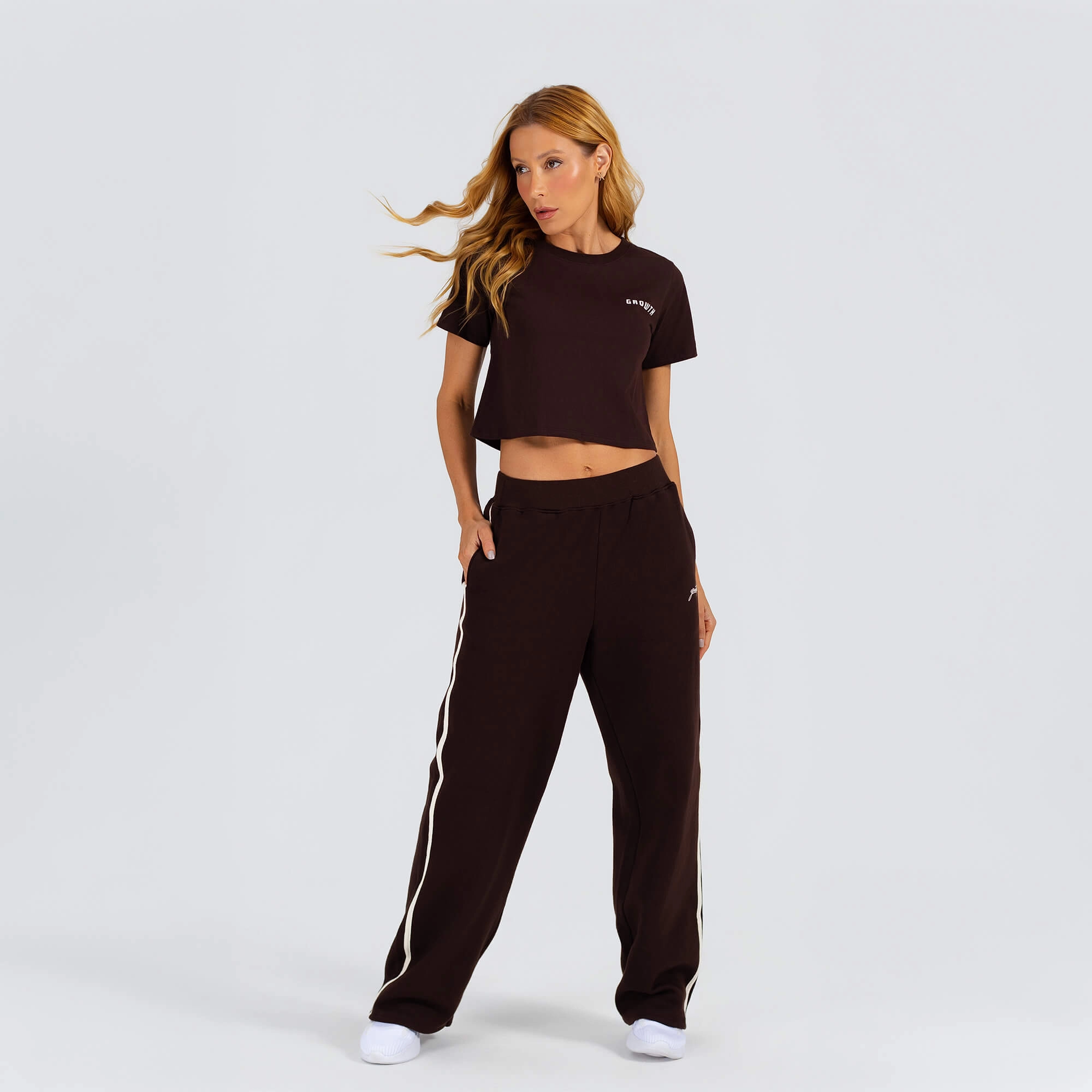 Calça moletom flare vivo lateral marrom