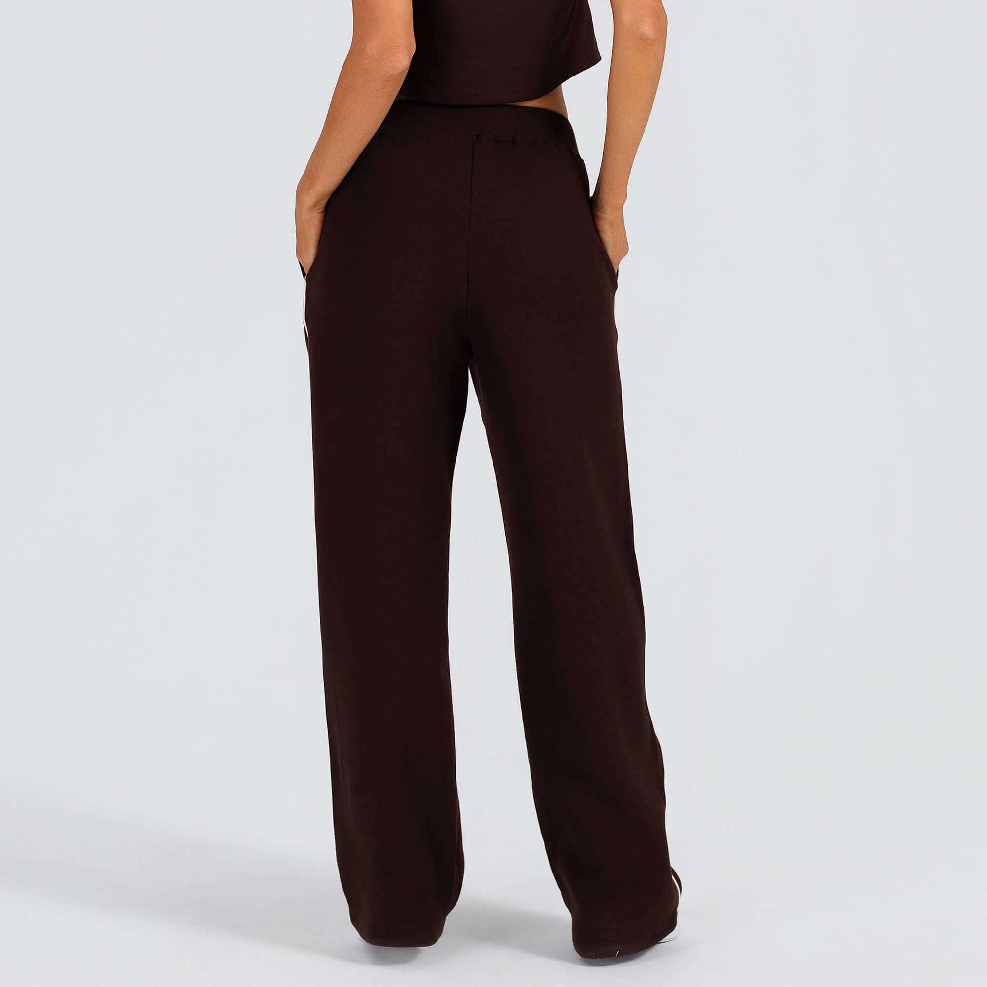 Calça moletom flare vivo lateral marrom