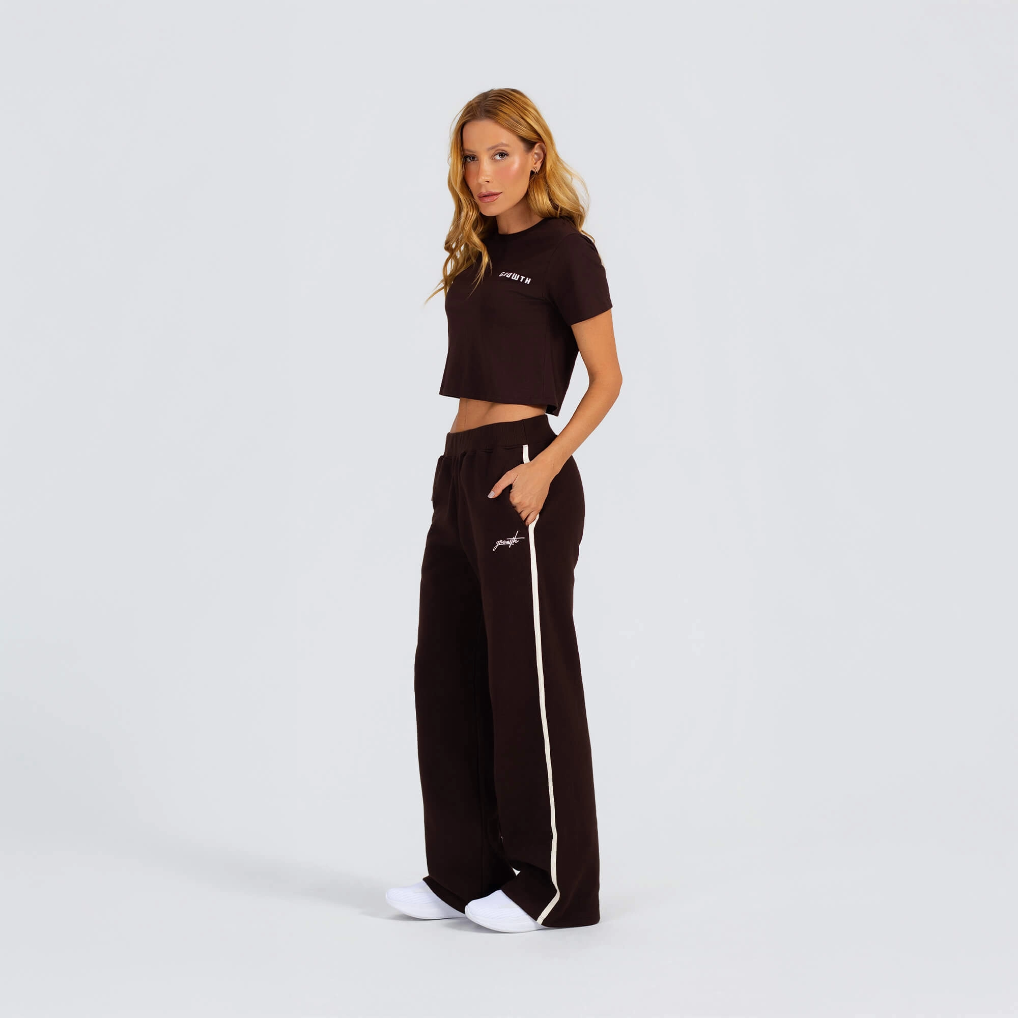 Calça moletom flare vivo lateral marrom
