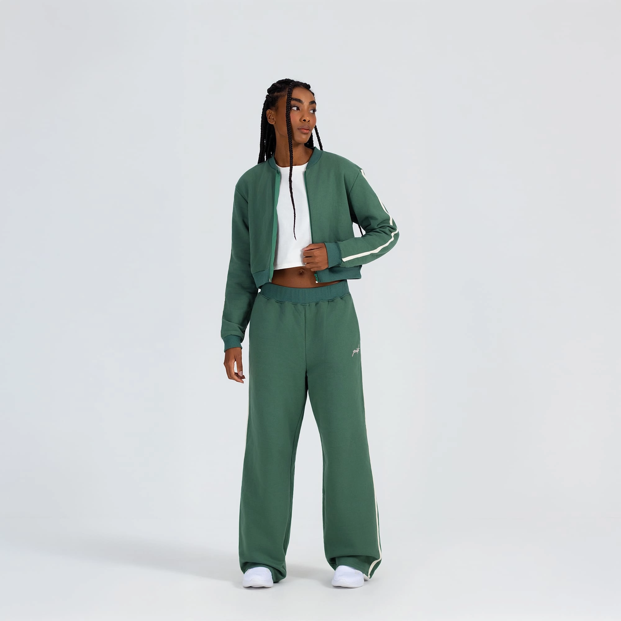 Calça moletom flare vivo lateral verde amazonia
