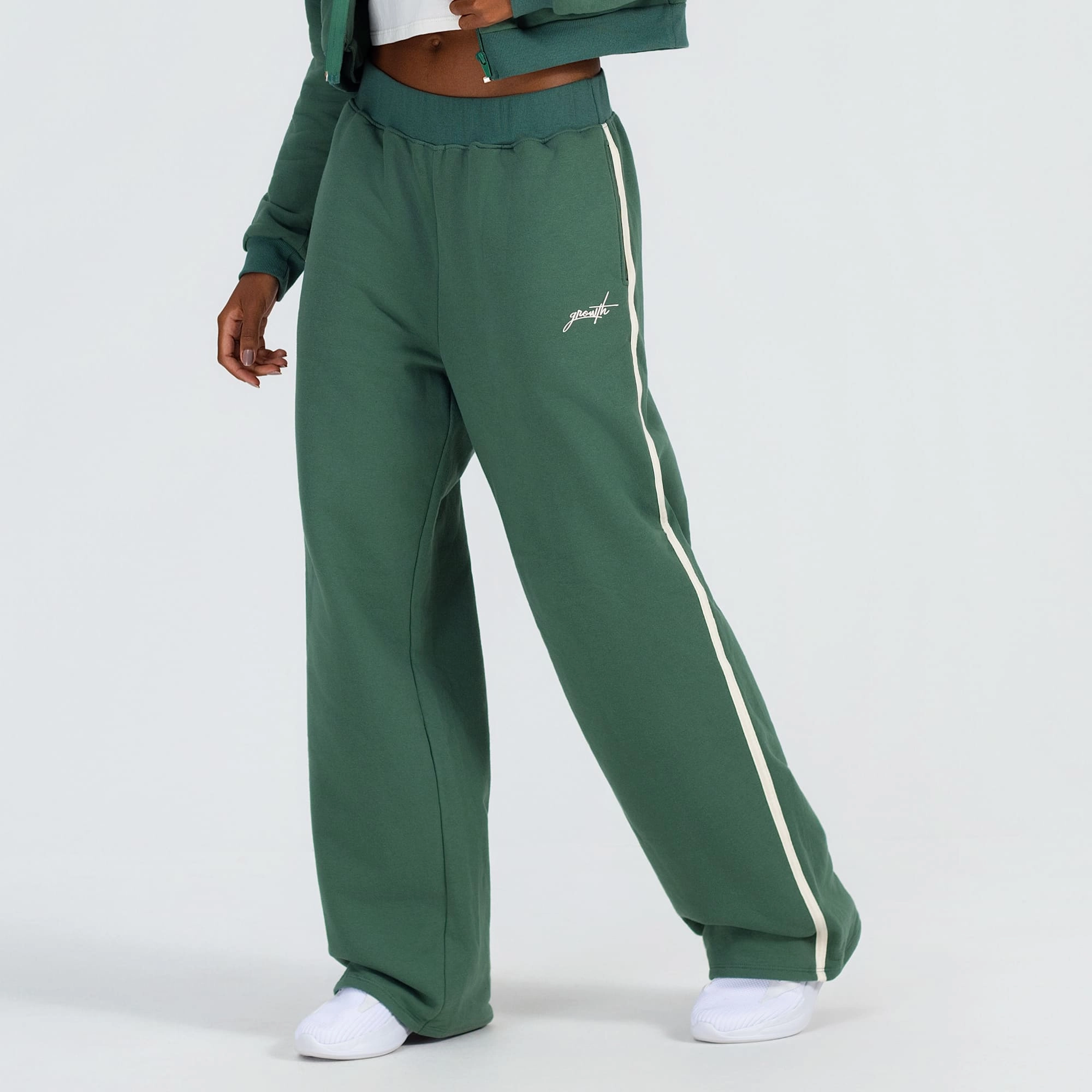 Calça moletom flare vivo lateral verde amazonia