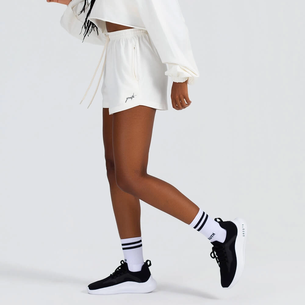 Shorts Growth moletinho off white manuscrito