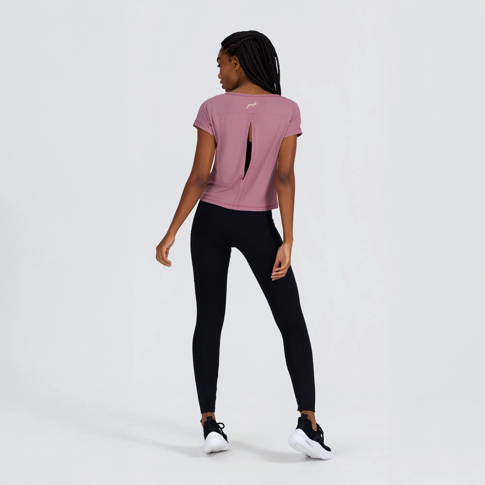 Camiseta Growth manga curta abertura costas rosa passion