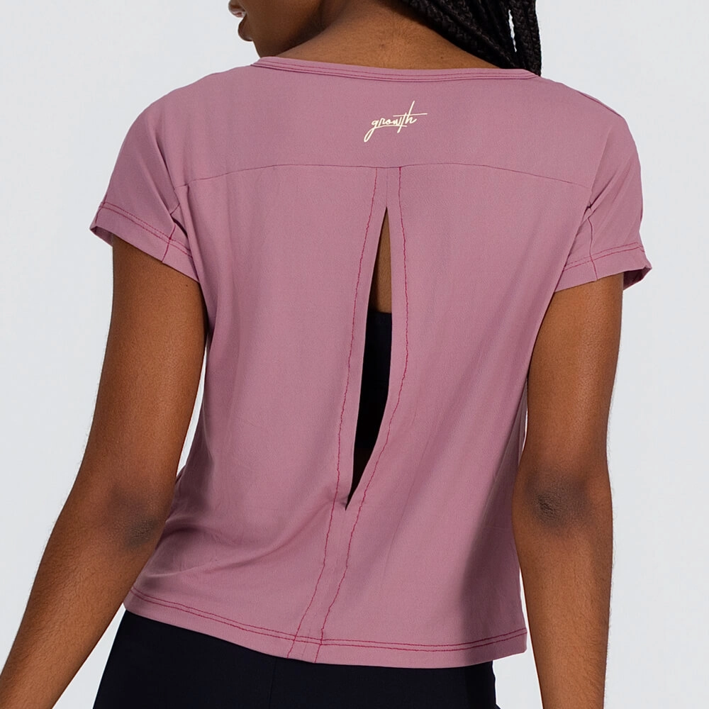 Camiseta Growth manga curta abertura costas rosa passion